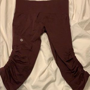 Maroon lululemon leggings